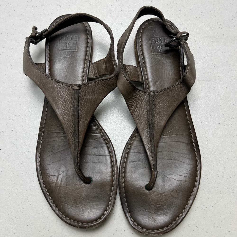 Frye Carson Seam T Sandal - Women's